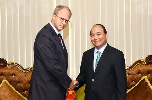 VIETNAM’S PM CALLS GERMANY AN ‘IMPORTANT’ PARTNER AT MEKONG CLIMATE MEETING